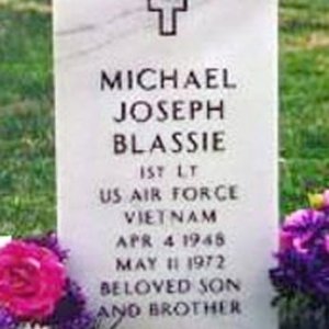 M. Blassie (grave)