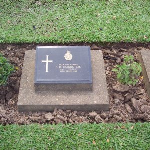 F. Cairns (Grave)