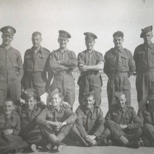 8 Commando group