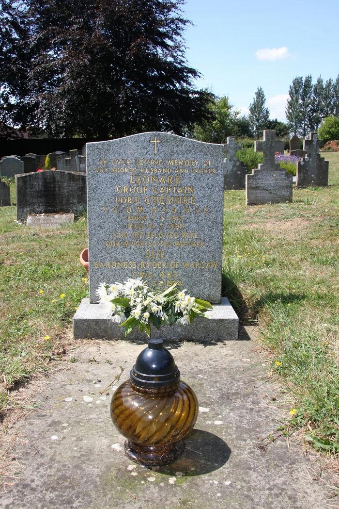 G. Cheshire (Grave)