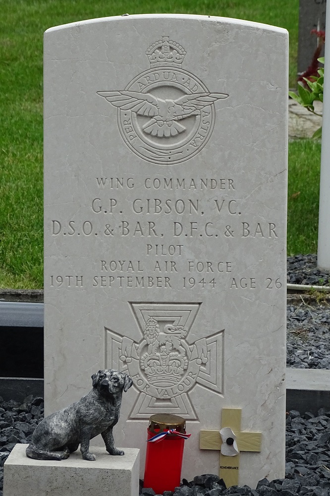 G. Gibson (Grave)