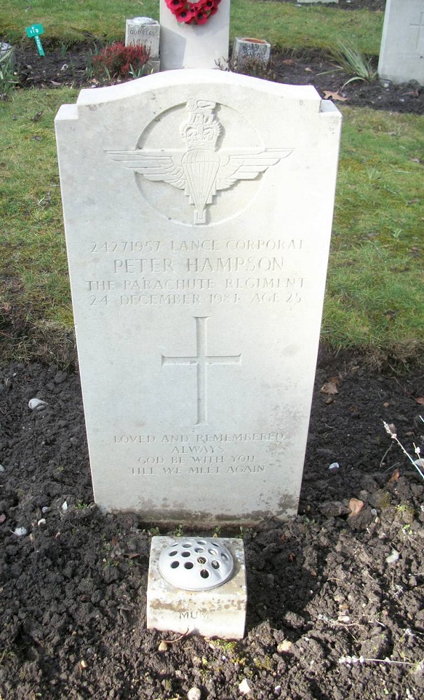 P. Hampson (Grave)