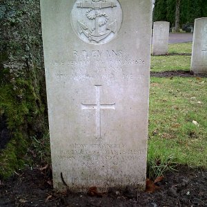 R. Evans (Grave)