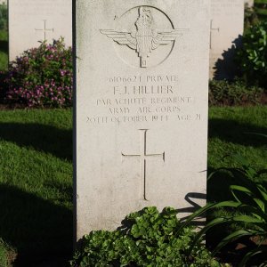 F. Hillier (Grave)